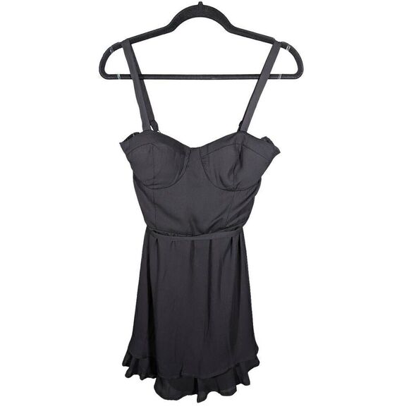 NWT Juniors' Lily Rose Tiered Molded Cup Mini Dress Size Large - Picture 1 of 7